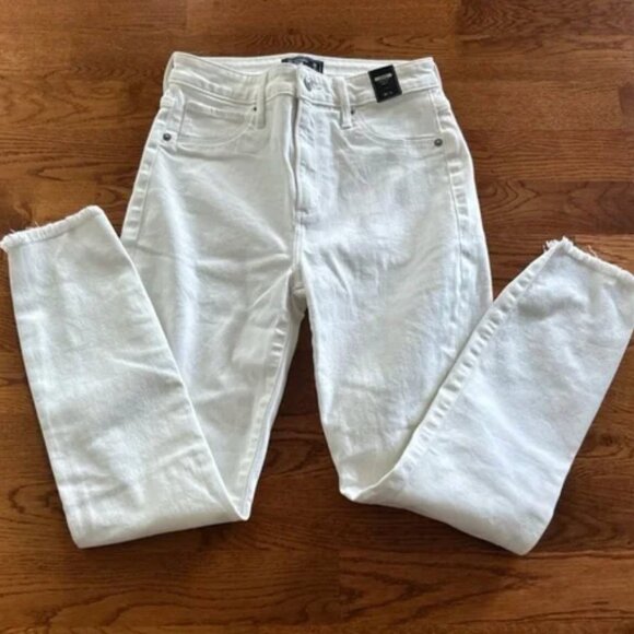 Abercrombie Simone High Rise Ankle Jeans White Denim 26 2S Chewed Raw Hem Slim - Picture 1 of 8